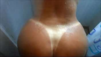 Insesto irmanzinha loira levando bingada na xoxota Insesto irmanzinha loira levando bingada na xoxota