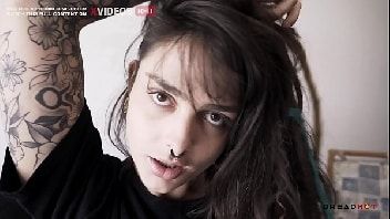 Ixxx.com gostosa deixando o cara comer o seu cu