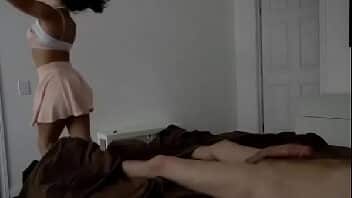Transando com a irmã vadia que veio no quarto só para tomar vara na bucetinha Transando com a irmã vadia que veio no quarto só para tomar vara na bucetinha