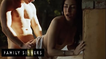 Metendo gostoso na morena sapequinha cheia de tesão