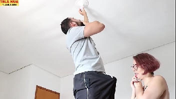 Coroas gostosas brasileiras dando para o eletricista Coroas gostosas brasileiras dando para o eletricista